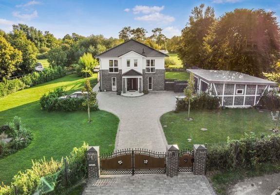 Traumhaus in direkter Wasserlage