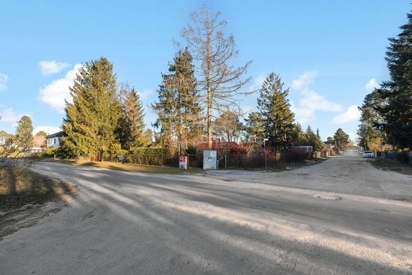 Eckgrundstück in ruhiger Lage