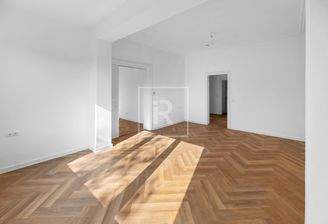 Wohn- und Esszimmer III