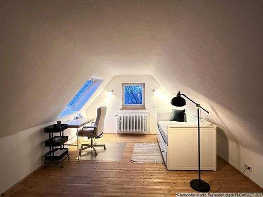 Spitzboden DG-Wohnung