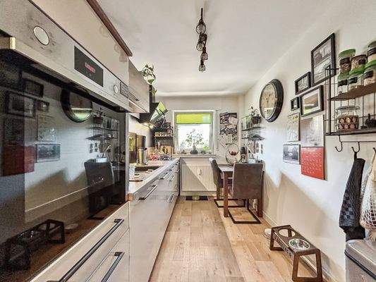 Küche und Bad Souterrain_1