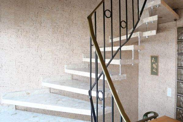 Treppenaufgang zum OG