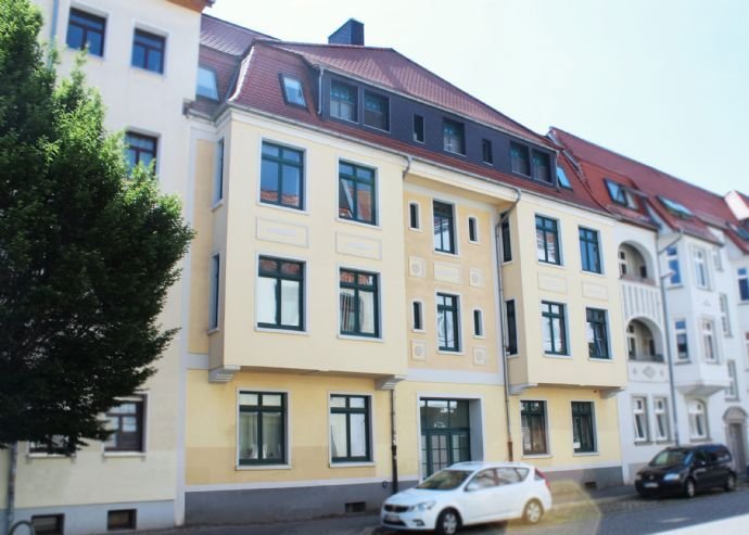 Schöne 1-Raum-Wohnung mit Balkon in Stadtfeld Ost