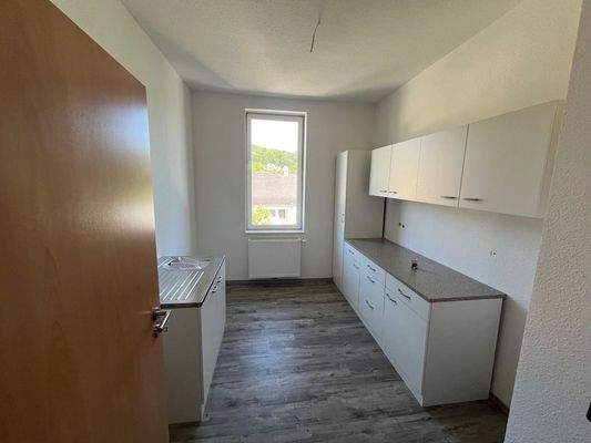 004020156800_302_350_02102025030249471