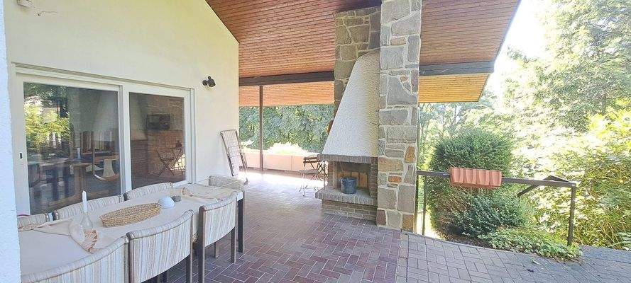 überdachter Freisitz