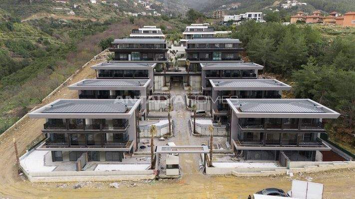 New Triplex Houses with Private Pool in Alanya