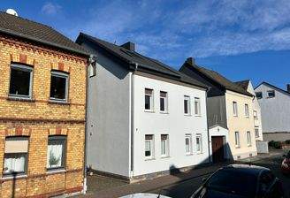 Haus Straßenansicht