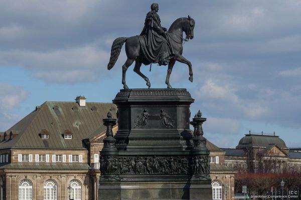 Motivbild - 100m²-Penthouse-Wohnung mit Elbblick Nähe Waldschlößchen