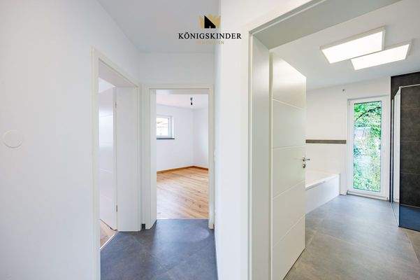 ...schöner offener Eingangsbereich...