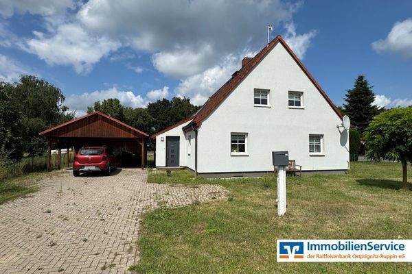 Einfamilienhaus Straßenansicht