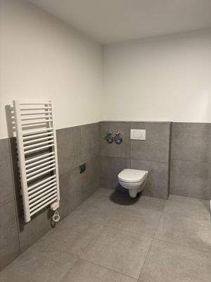 Fußboden- & Handtuchheizkörper.JPG