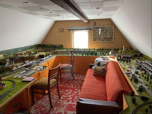 Raum 1 im Dachgeschoß