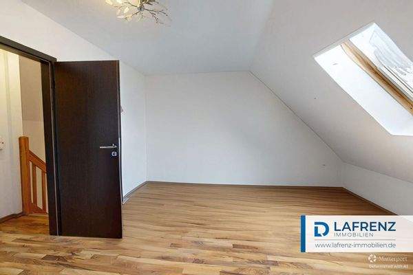 Spitzboden (keine Wohnfläche)