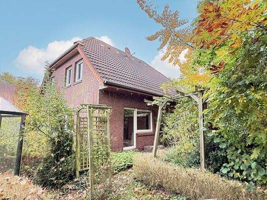 Blick auf die Terrassentür zum Wohnzimmer