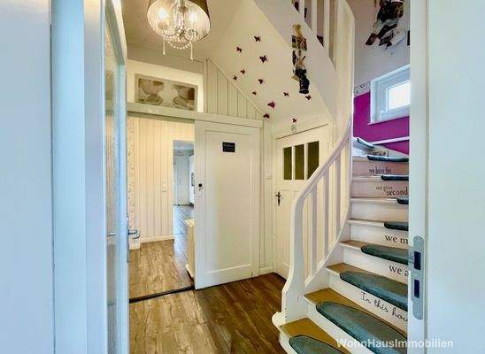 Blick ins Treppenhaus von der Veranda