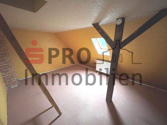 Zimmer im Dachgeschoss