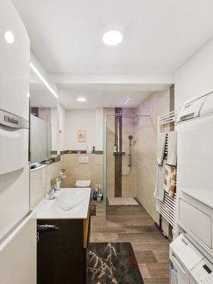 Bad Erdgeschoss Haus 2