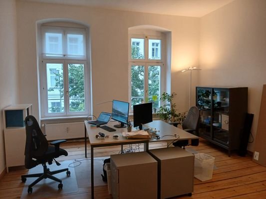 Office Büro .JPG