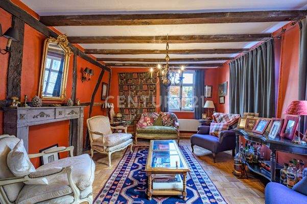 1. OG Wohnzimmer / Bibliothek