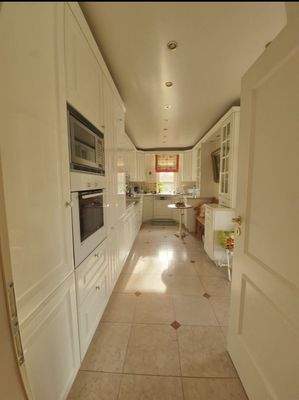 Elegante Einbauküche 