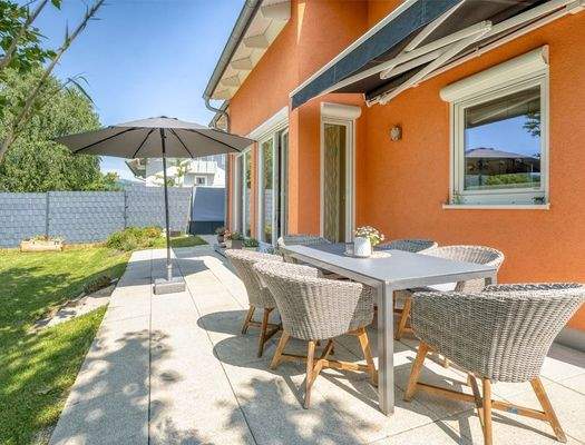 HP6-Einfamilienhaus-Mondsee-Garten