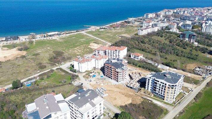 Apartments for Sale 300m to the Sea in Çınarcık Beaches Area
