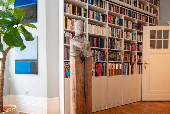 Büchergalerie im Wohnzimmer