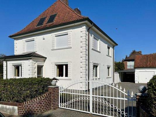 Grundstückseinfahrt