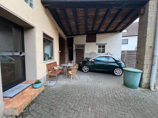 KFZ Stellplatz am Nebengebäude