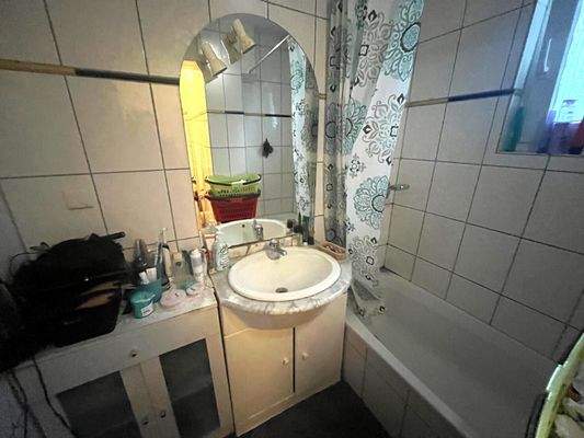 Wohnung 1. OG links
