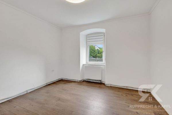 EG Rechts Schlafzimmer