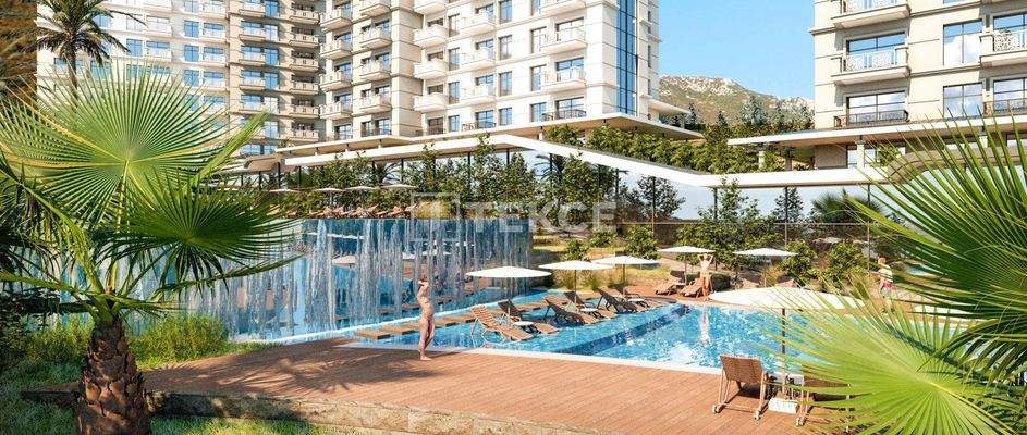 Castle View Apartments in a Four-Block Complex in Alanya Mahmutlar