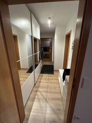 Flur Richtung Wohnungstür