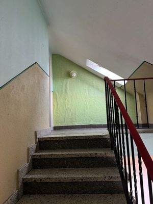 Treppenaufgang zum Dachgeschoss