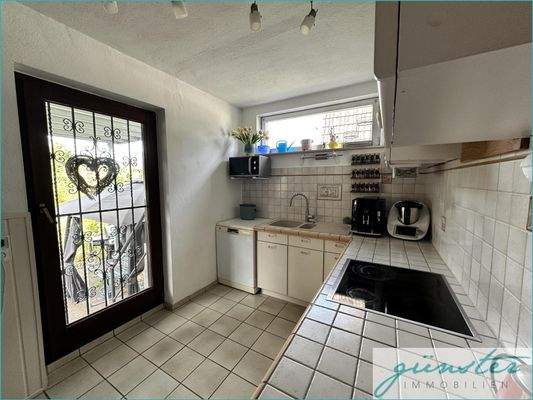 Küche Erdgeschoss m. Ausgang Terrasse