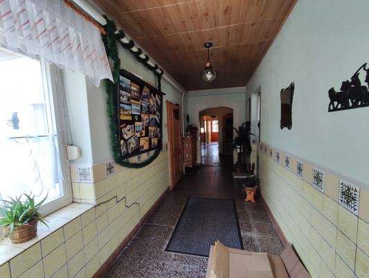 EG-Flur/Zugang Gaststätte