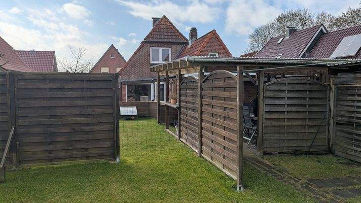 Blick zum eingezäunten Bereich