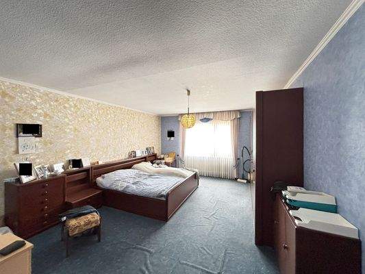 eines von 7 Schlafzimmern.jpg