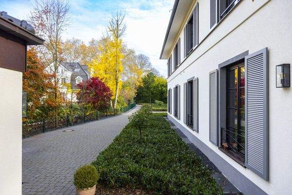 Außenansicht Zufahrt Privatweg