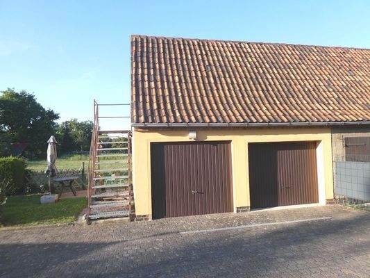 Doppelgarage mit Boden