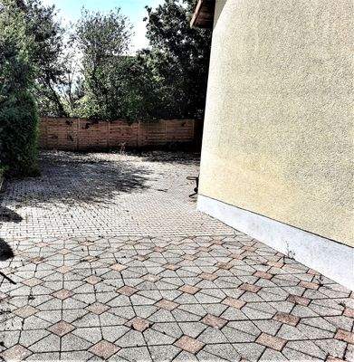 Bauplatz hinter der Garage