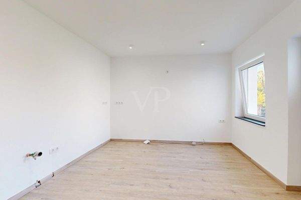 Offene Küche mit Gartenzugang