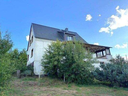Wohnhaus mit Weitblick-Veranda