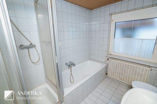 Tageslichtbadezimmer EG