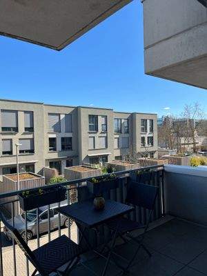 Balkon angrenzend an den Essbereich 