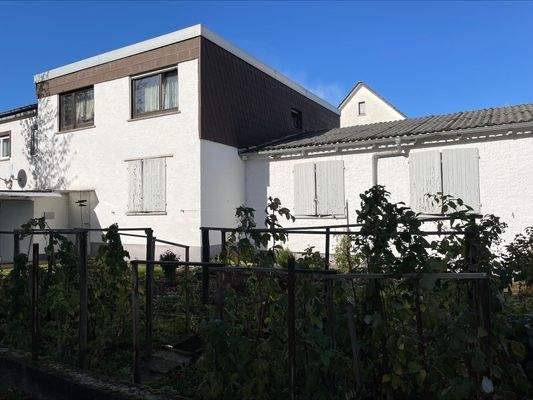 Lagerhaus mit einer 3 Zi ETW