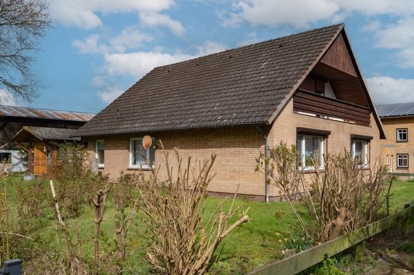 Straßenansicht