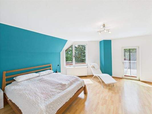Elternschlafzimmer + Terrasse