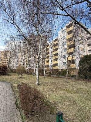 Aussen - Ansicht zum Balkon.jpg