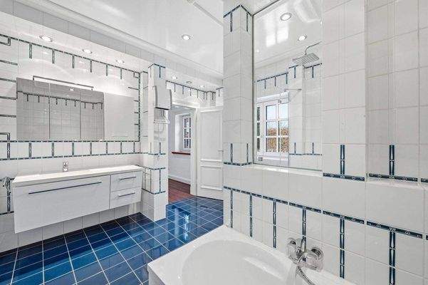 16 Maisonette Bad.jpg